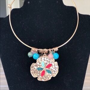 Beautiful women’s mixit round necklace